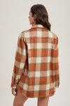 BUTTON DEOWN FLANNEL SHACKET WITH POCKETS: Brown / M