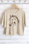 HORSE SKETCH GRAPHIC LONG CROP TOP: Natural