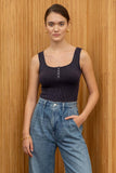 WASHED SEAMLESS CROP TOP: DENIM