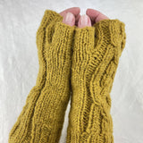 RAJA Cable Knit Wool Lined Wristwarmer Gloves: Forest Green