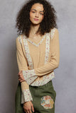 Long sleeve v neck print patch ruffle rib knit top: NUDE BEIGE / M