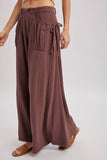 DRAWSTRING PATCH POCKETS WIDE LEG PANTS: MOCHA / S