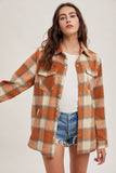 BUTTON DEOWN FLANNEL SHACKET WITH POCKETS: Brown / M