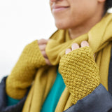 VARGA Unisex Banana Yarn Wristwarmers: Pink Clay