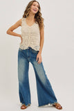 MID-RISE WIDE-LEG FRAYED HEM DENIM JEANS: DENIM BLUE / Contemporary / M