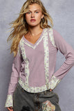 Long sleeve v neck print patch ruffle rib knit top: OFF WHITE / S