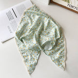 Fresh Floral Lace-Trimmed Triangle Bandana: Green / M