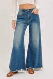 MID-RISE WIDE-LEG FRAYED HEM DENIM JEANS: DENIM BLUE / Contemporary / M