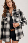 BUTTON DEOWN FLANNEL SHACKET WITH POCKETS: Brown / M