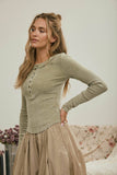 WASHED LONG SLEEVE RIBBED HENLEY KNIT TOP: VINTAGE BLUE