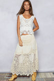 Round neck ruffle embroidered eyelet crochet top: White / Os