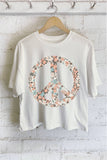QUILTED PEACE FLOWER GRAPHIC LONG CROP TOP: KHAKI