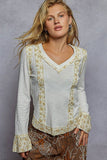 Long sleeve v neck print patch ruffle rib knit top: OFF WHITE / S