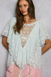 Lace Trim V Ruffle Detail Textured Woven Short Sleeve Top: OFF WHITE / M